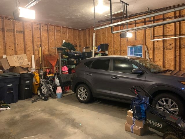 28 Servant Way, Southbridge, MA 01550