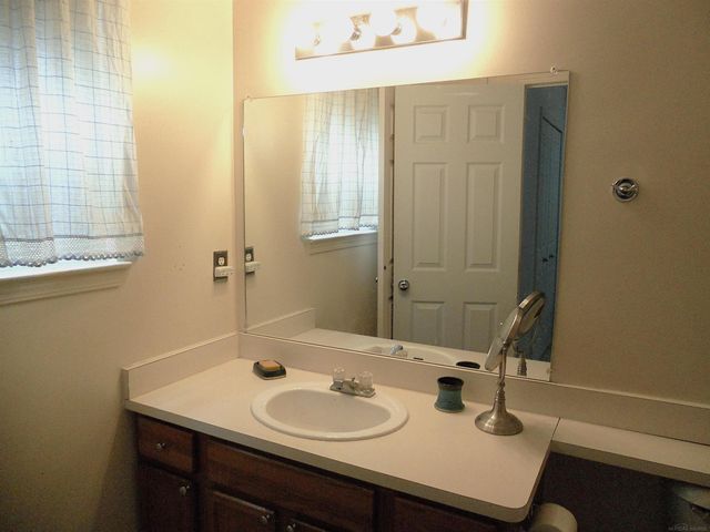 7130 Poplar Drive, Ypsilanti, MI 48197