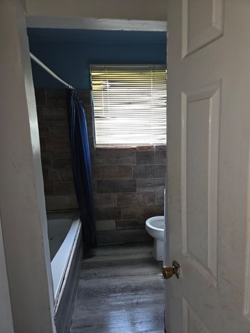 4132 W 138th Street, Robbins, IL 60472
