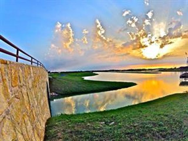 108 River Lakes Lane, Martindale, TX 78655