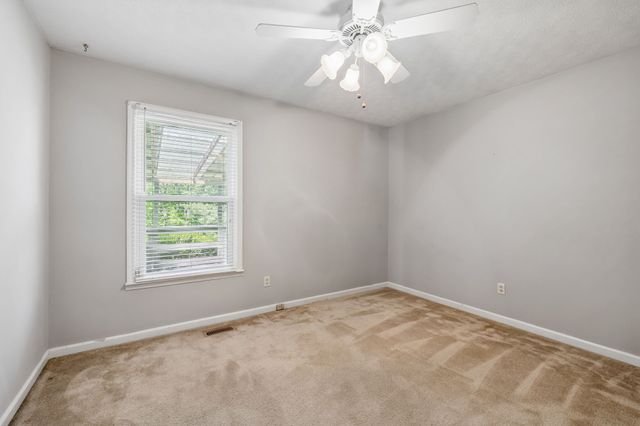 107 Keri Dr, Pleasant View, TN 37146