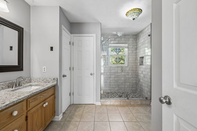 107 Keri Dr, Pleasant View, TN 37146