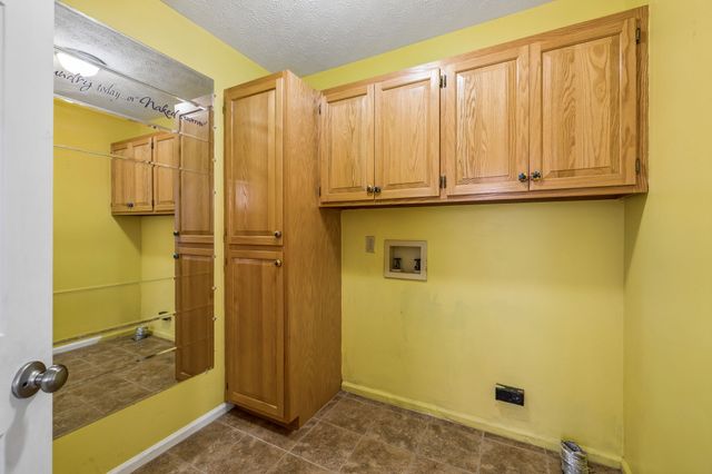 107 Keri Dr, Pleasant View, TN 37146