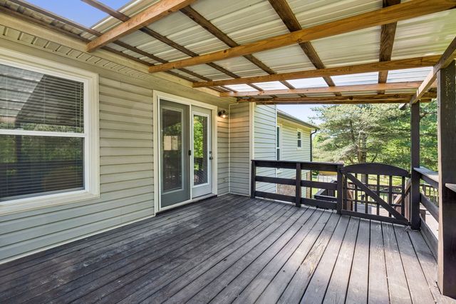 107 Keri Dr, Pleasant View, TN 37146