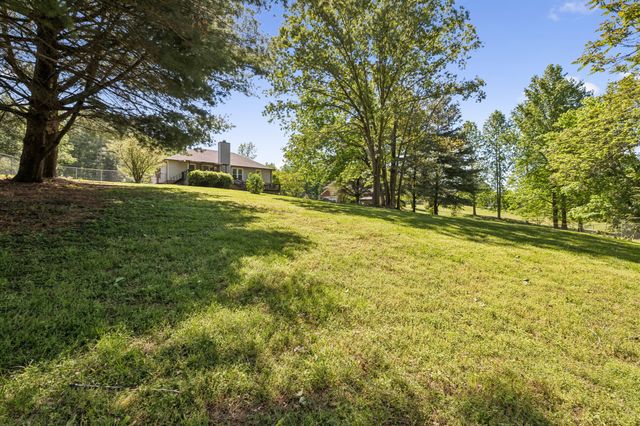 107 Keri Dr, Pleasant View, TN 37146