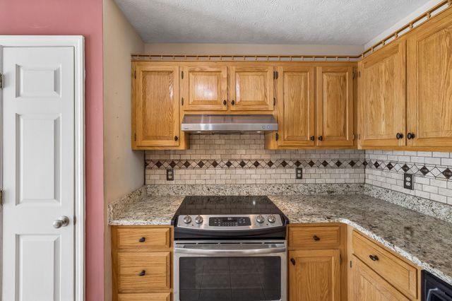107 Keri Dr, Pleasant View, TN 37146