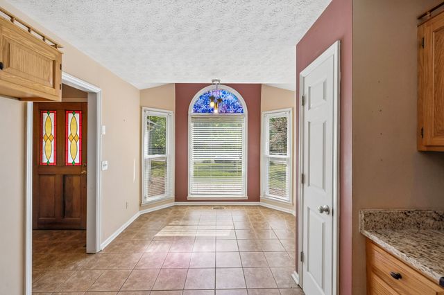 107 Keri Dr, Pleasant View, TN 37146