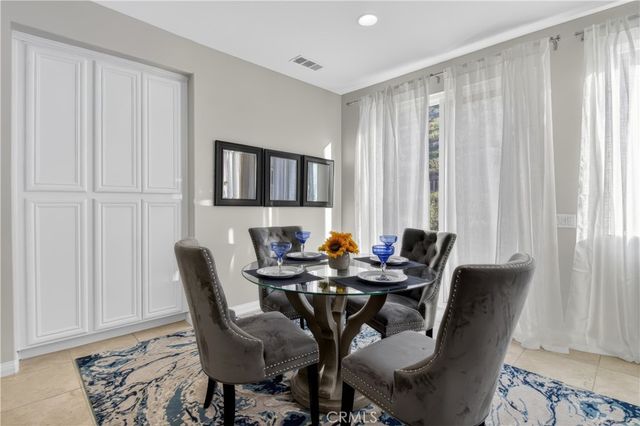 15614 Nahin, Canyon Country, CA 91387