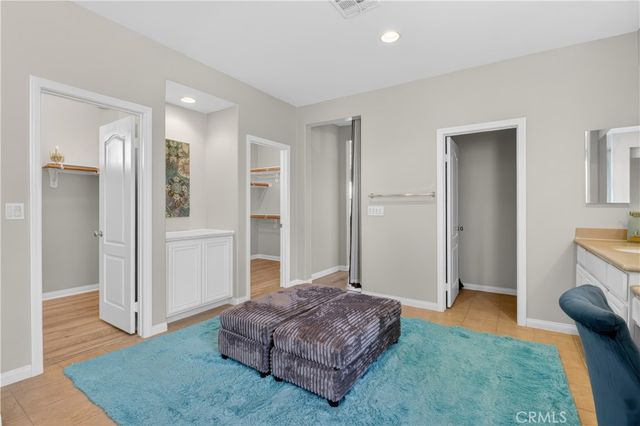 15614 Nahin, Canyon Country, CA 91387