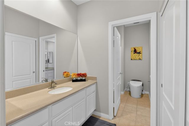 15614 Nahin, Canyon Country, CA 91387