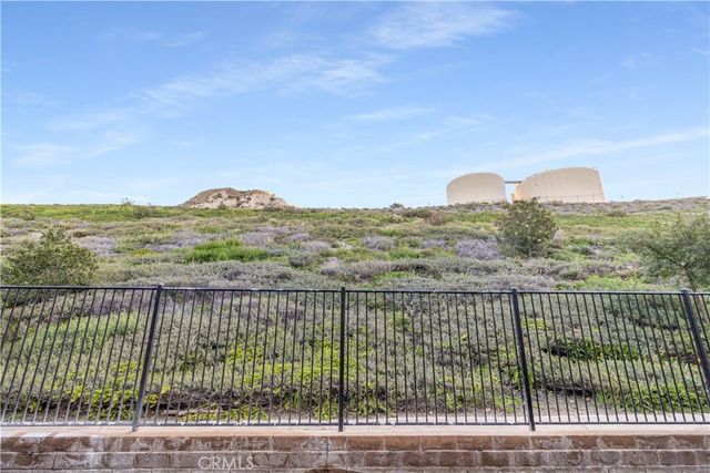 15614 Nahin, Canyon Country, CA 91387