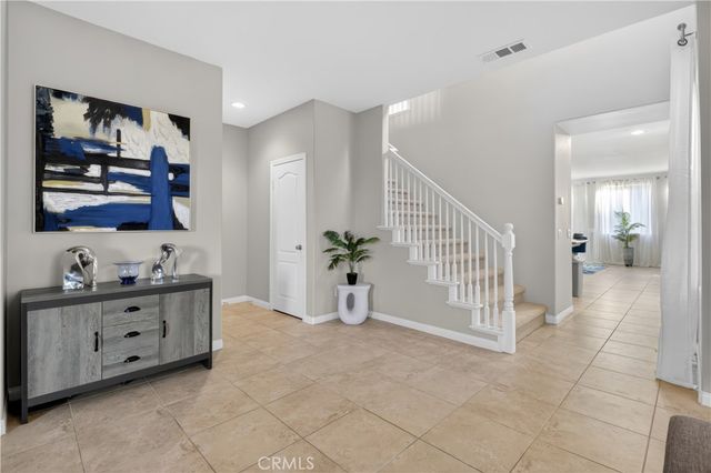 15614 Nahin, Canyon Country, CA 91387