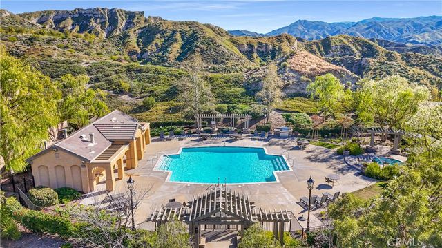 15614 Nahin, Canyon Country, CA 91387