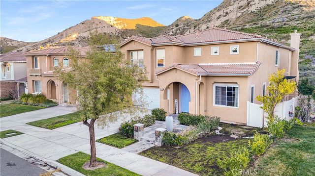 15614 Nahin, Canyon Country, CA 91387