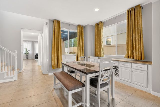 15614 Nahin, Canyon Country, CA 91387