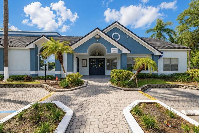 5713 GATLIN AVENUE 226, Orlando, FL 32822