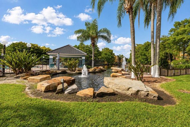 5713 GATLIN AVENUE 226, Orlando, FL 32822