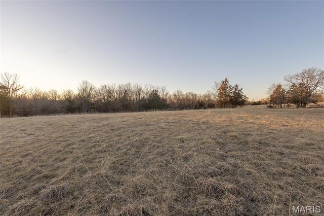 48883 Huntington Lane, New London, MO 63459