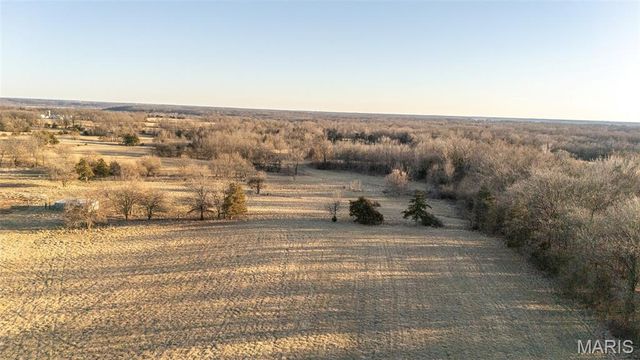 48883 Huntington Lane, New London, MO 63459