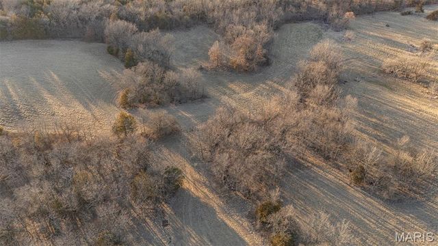 48883 Huntington Lane, New London, MO 63459