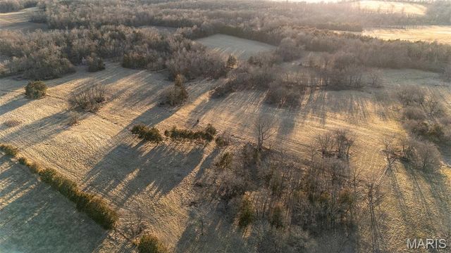 48883 Huntington Lane, New London, MO 63459