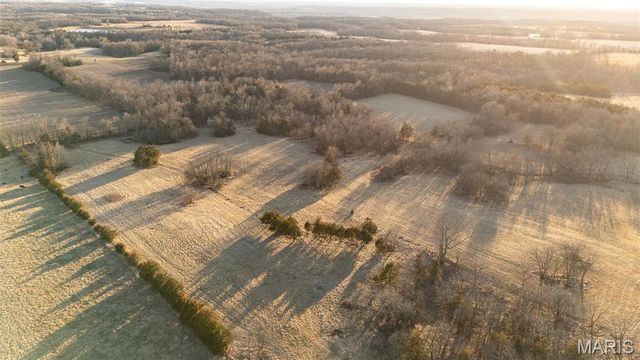 48883 Huntington Lane, New London, MO 63459