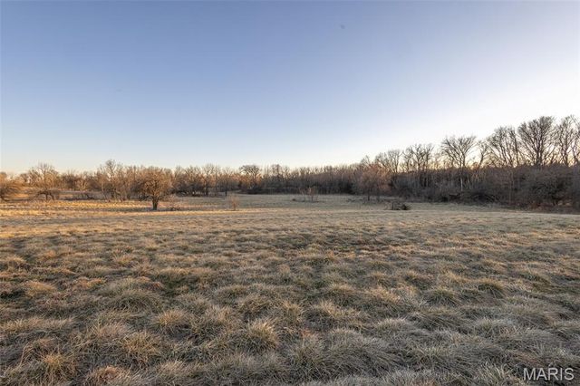 48883 Huntington Lane, New London, MO 63459