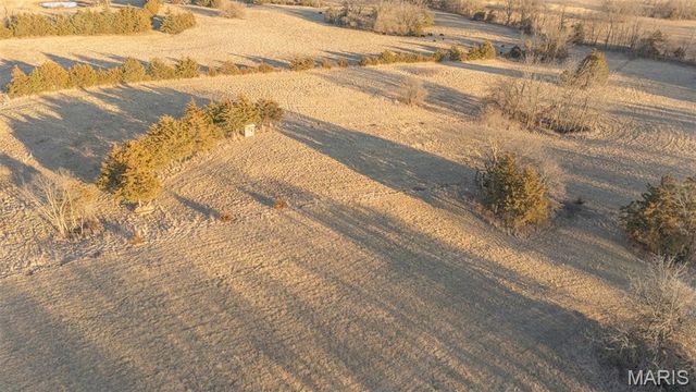 48883 Huntington Lane, New London, MO 63459