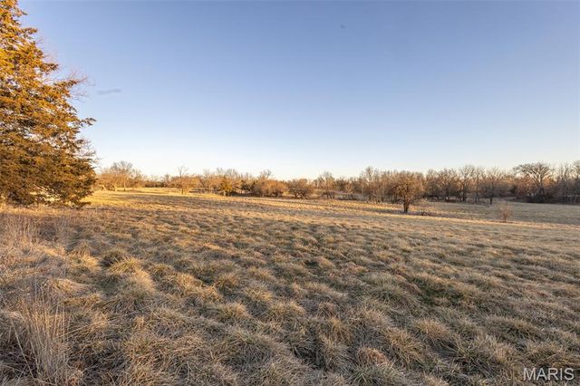 48883 Huntington Lane, New London, MO 63459