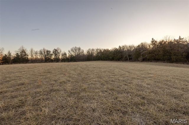 48883 Huntington Lane, New London, MO 63459