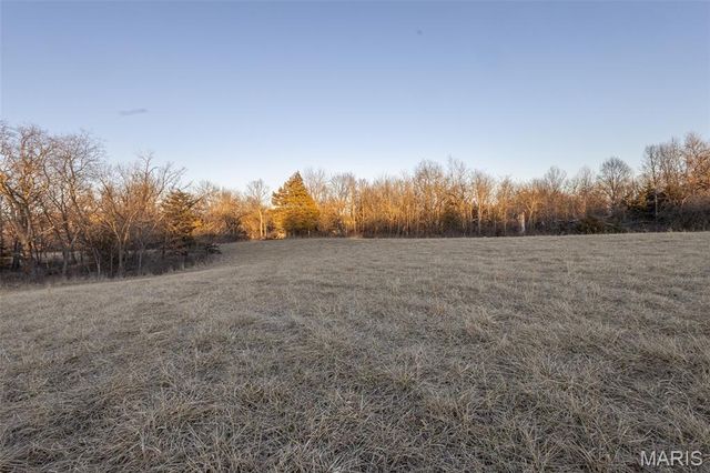 48883 Huntington Lane, New London, MO 63459