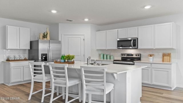 1360 Fountain View Street, Ormond Beach, FL 32174