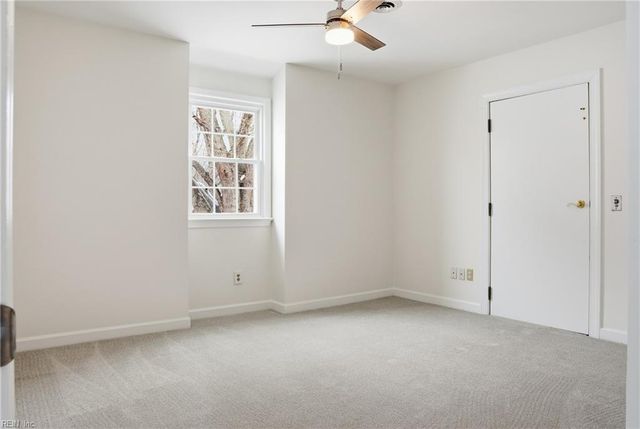 53 Hertzler RD, Newport News, VA 23602