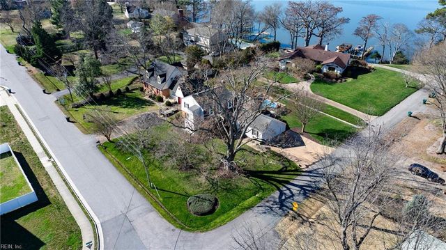 53 Hertzler RD, Newport News, VA 23602