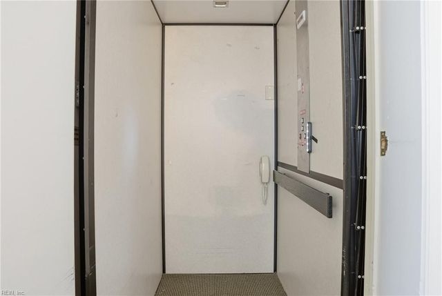 53 Hertzler RD, Newport News, VA 23602