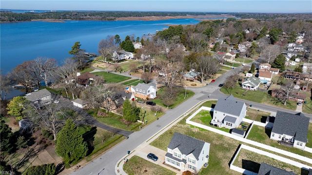 53 Hertzler RD, Newport News, VA 23602