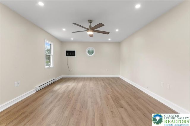 306 Nazareth PIKE, Lower Nazareth Twp, PA 18020