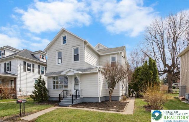 306 Nazareth PIKE, Lower Nazareth Twp, PA 18020