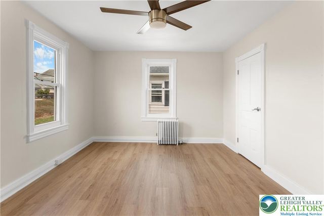 306 Nazareth PIKE, Lower Nazareth Twp, PA 18020