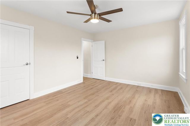 306 Nazareth PIKE, Lower Nazareth Twp, PA 18020