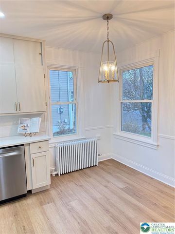 306 Nazareth PIKE, Lower Nazareth Twp, PA 18020