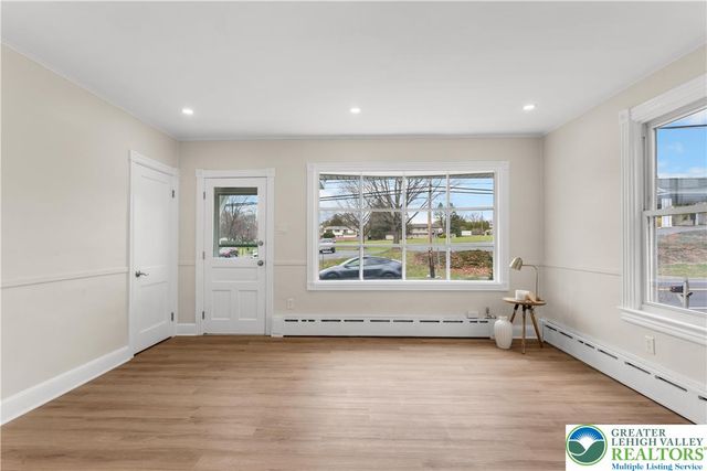 306 Nazareth PIKE, Lower Nazareth Twp, PA 18020