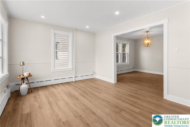 306 Nazareth PIKE, Lower Nazareth Twp, PA 18020