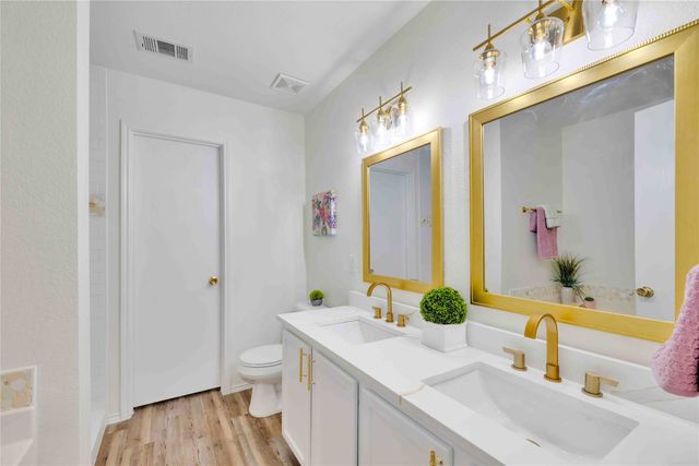 5710 Worthing Place, Arlington, TX 76017