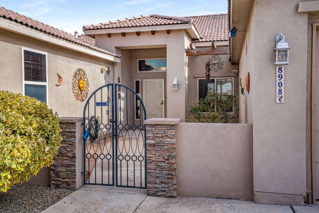 8908 Warm Springs Road NW, Albuquerque, NM 87120