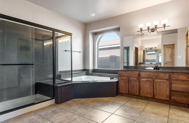 8908 Warm Springs Road NW, Albuquerque, NM 87120