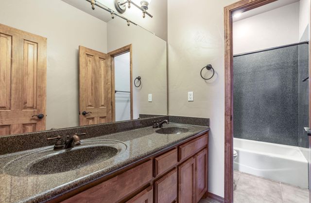 8908 Warm Springs Road NW, Albuquerque, NM 87120