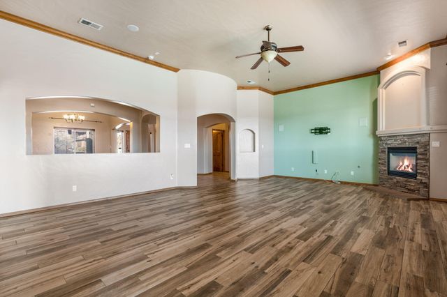 8908 Warm Springs Road NW, Albuquerque, NM 87120