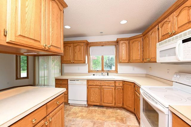 1519 Maple Lane, West Fargo, ND 58078
