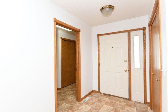 1519 Maple Lane, West Fargo, ND 58078